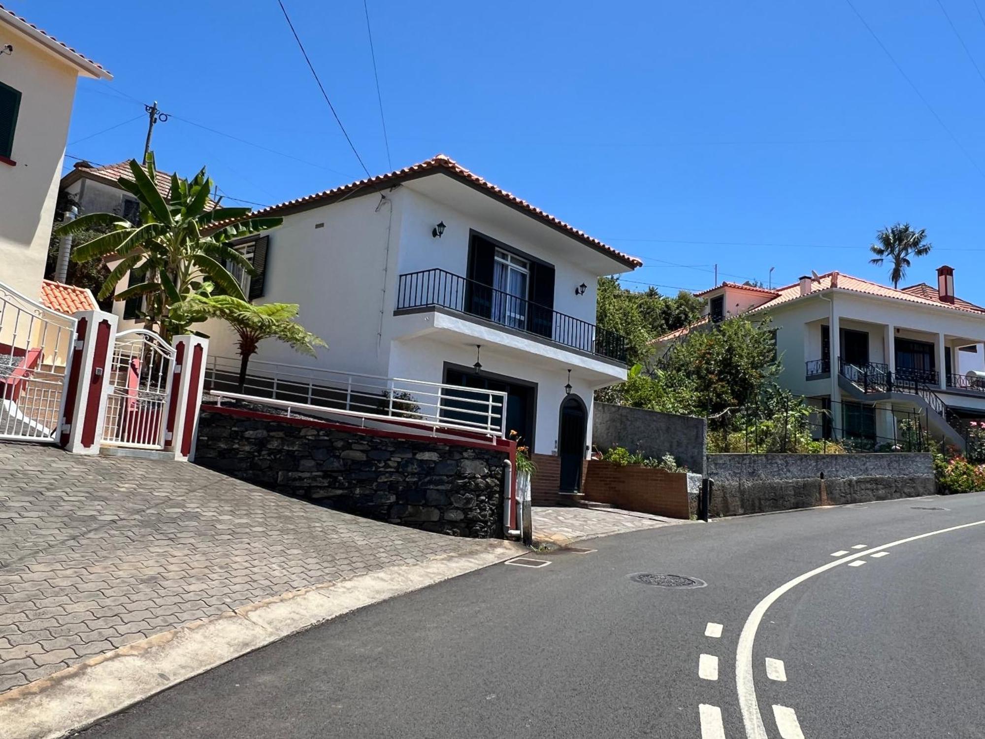 Casa Nova - Maison Avec Garage, Terrasse & Balcon Villa Ponta do Sol  Exterior photo